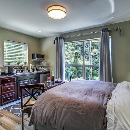 Blue Angels Room Mercer Island Exterior photo