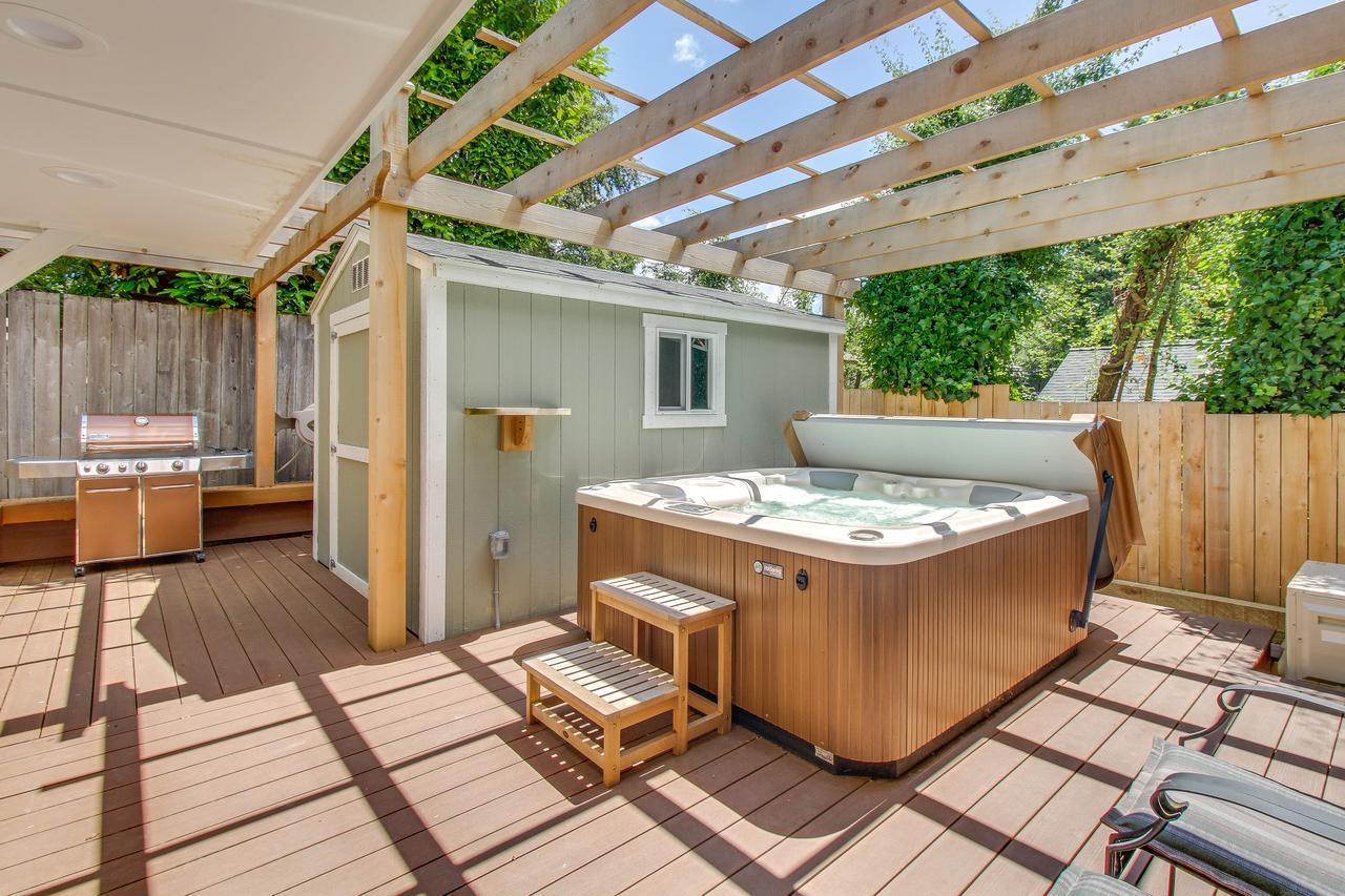 Blue Angels Room Mercer Island Exterior photo